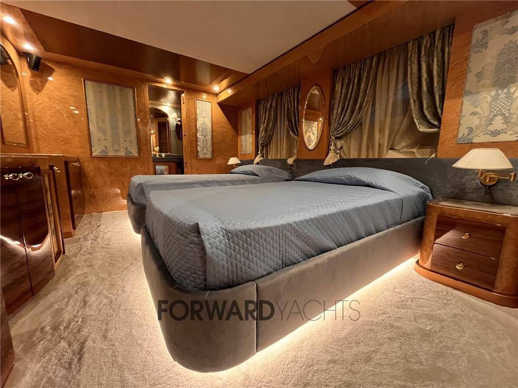 Amer yachts 100