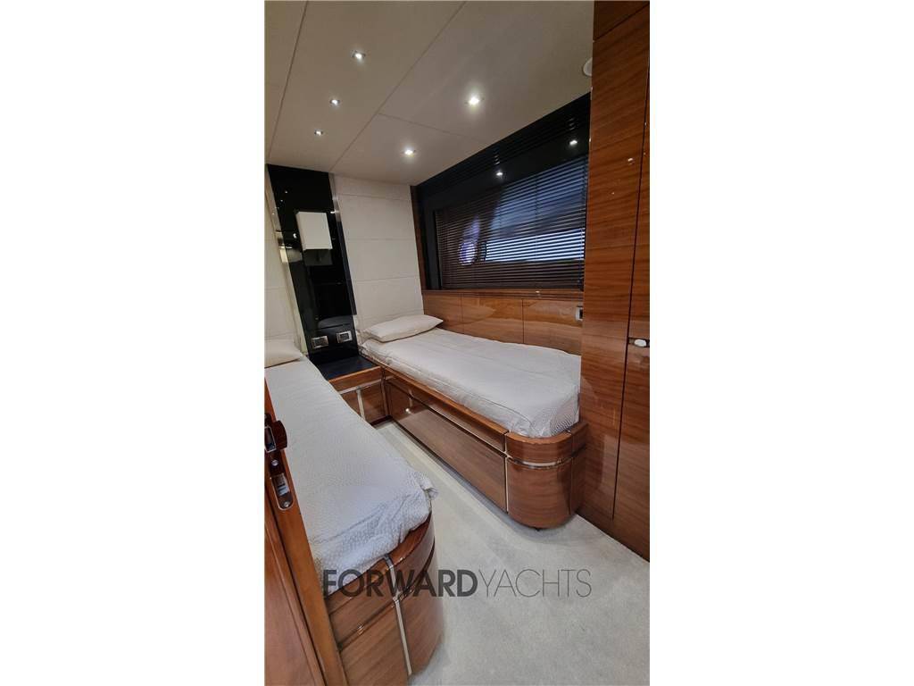 Sunseeker 68 sport yacht