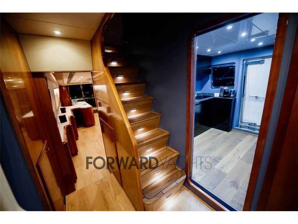 Falcon yachts Falcon 82s