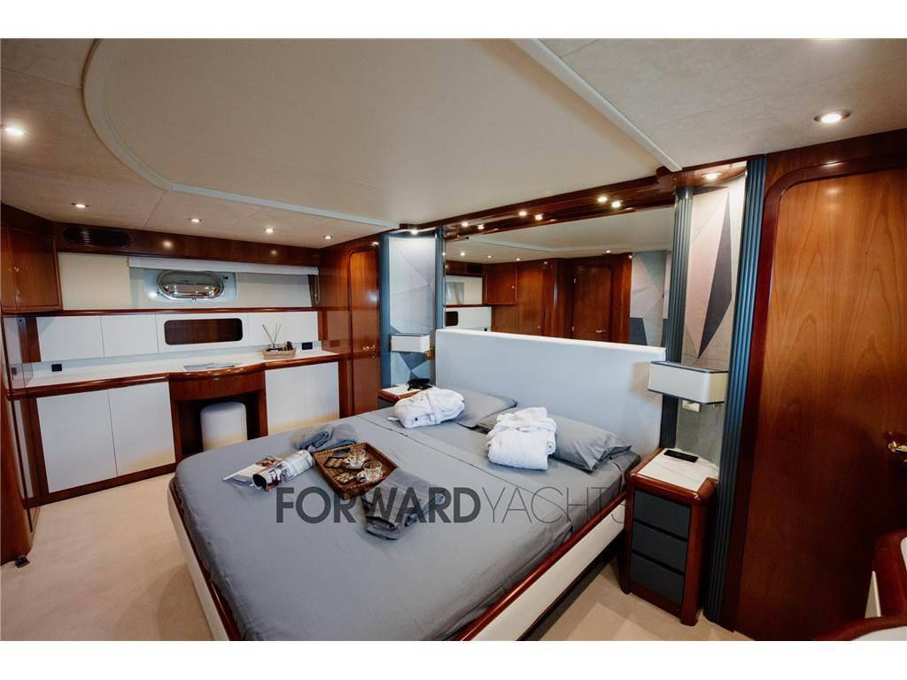 Falcon yachts Falcon 82s