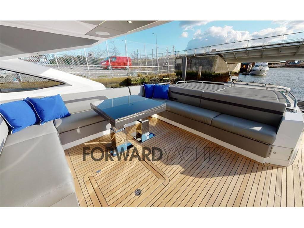 Sunseeker Predator 74 xps