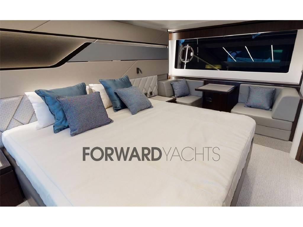 Sunseeker Predator 74 xps