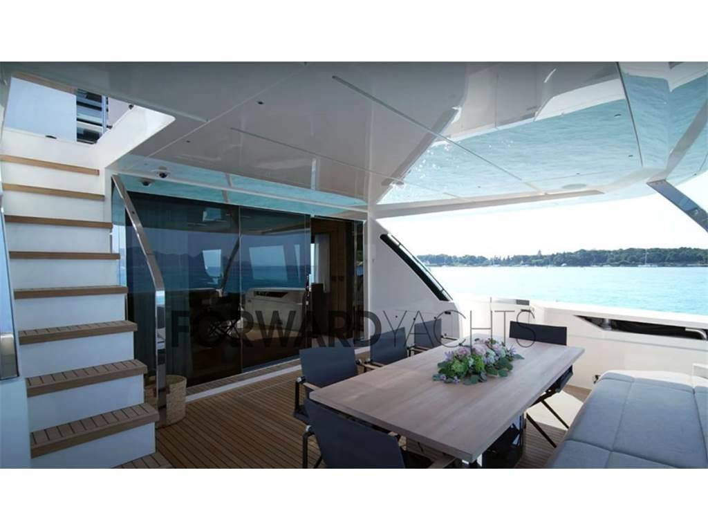 Ferretti yachts 920