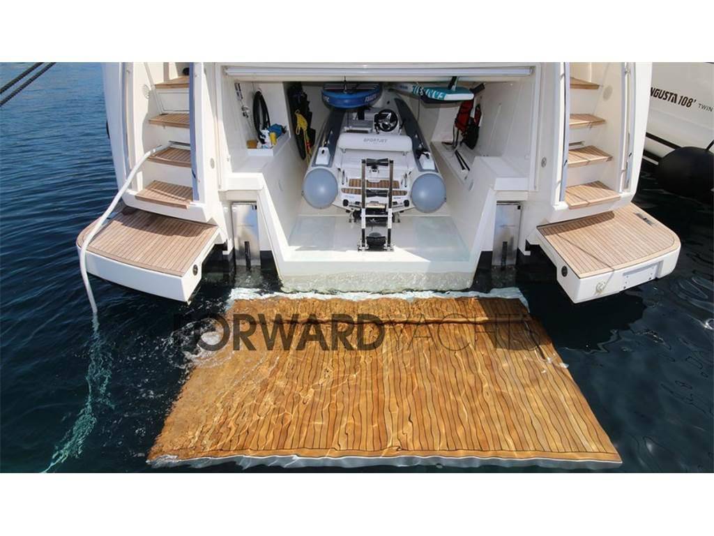 Ferretti yachts 920