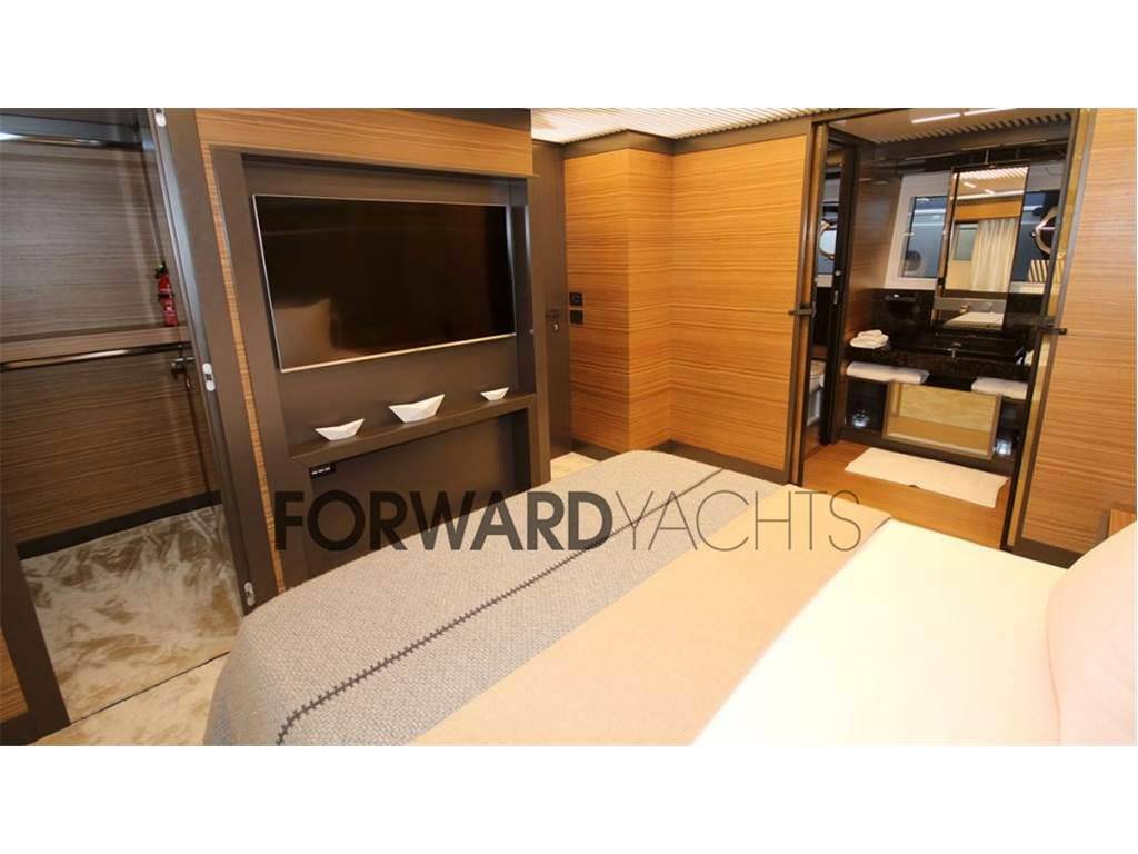 Ferretti yachts 920