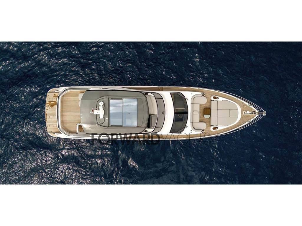 Azimut 72 fly
