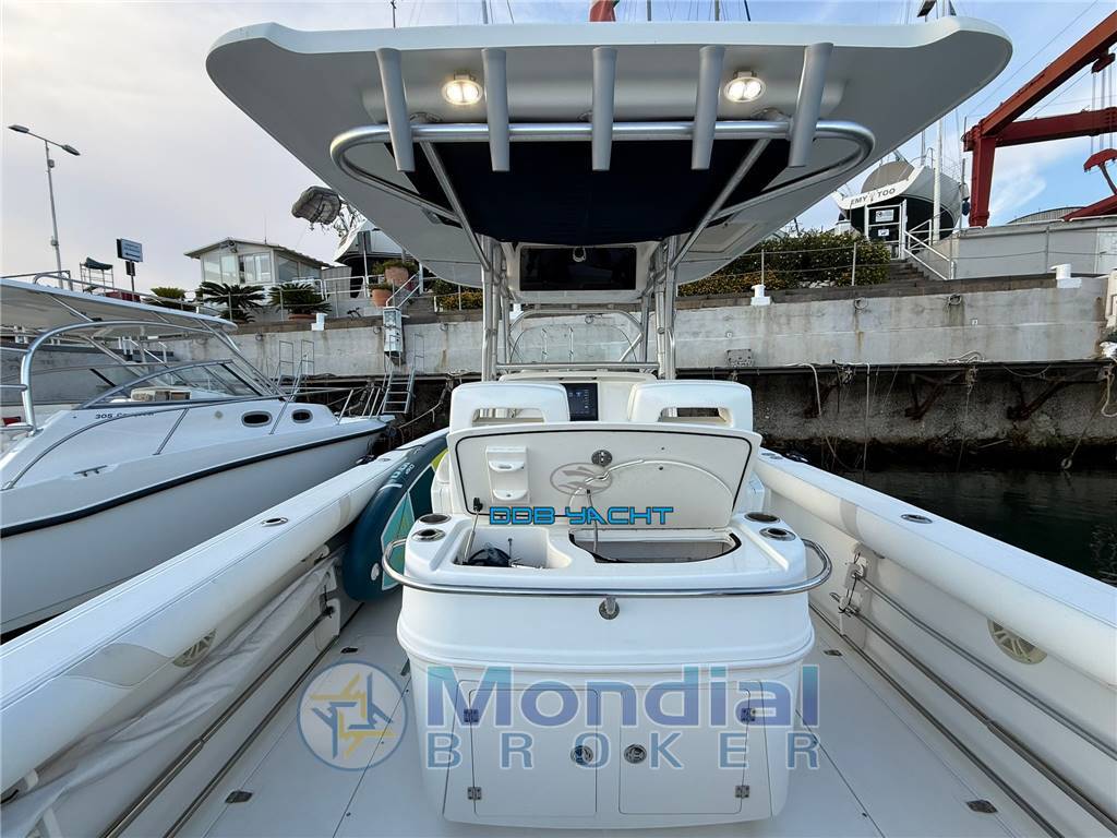 Boston whaler 320 outrage