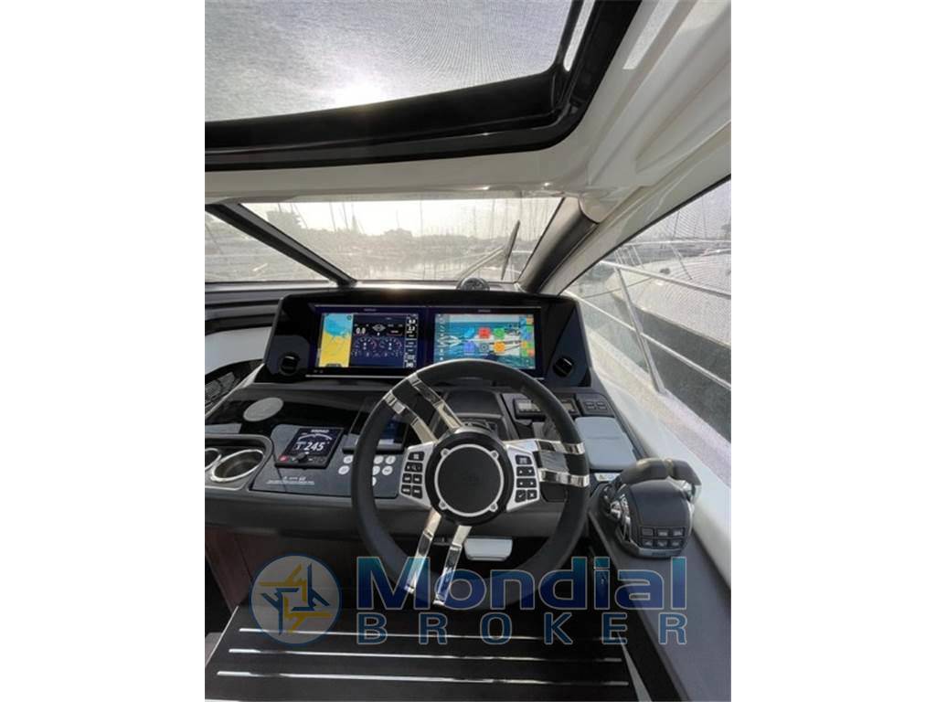 Sunseeker Predator 55 evo
