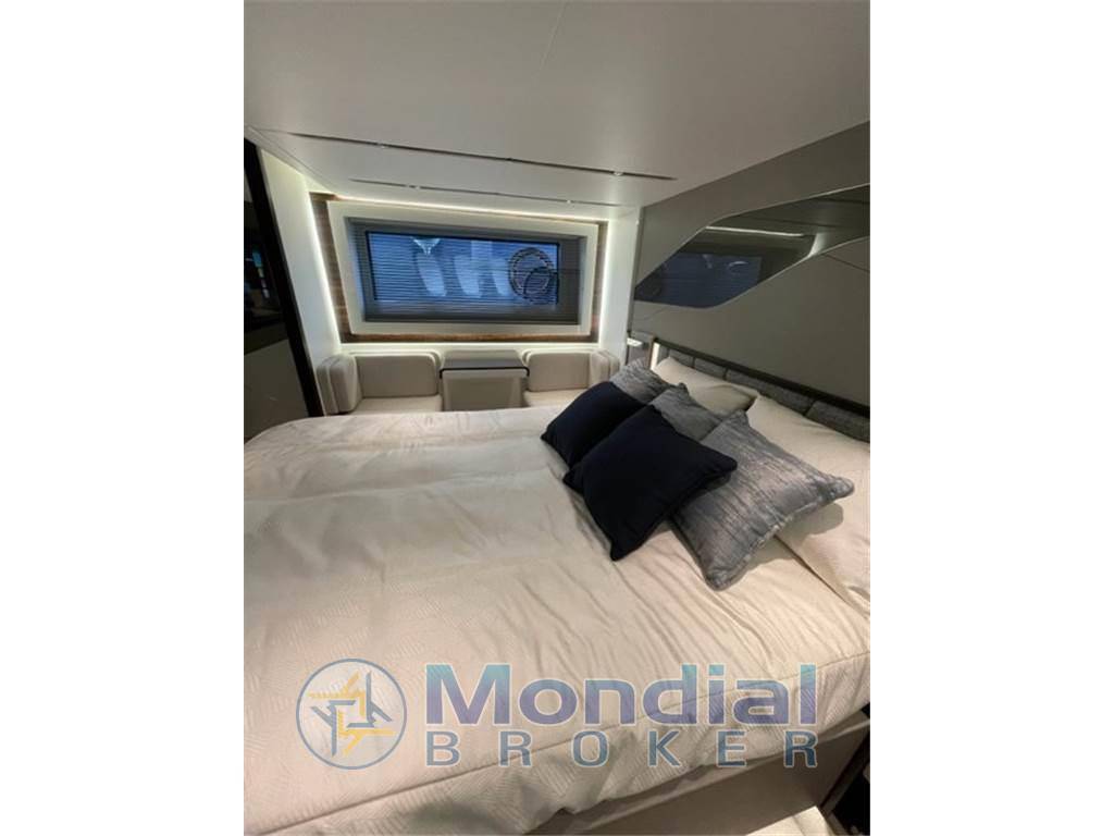 Sunseeker Predator 55 evo