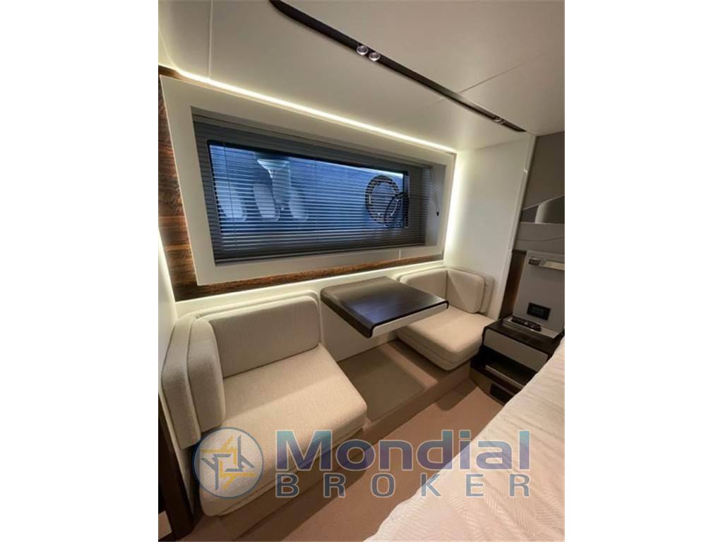 Sunseeker Predator 55 evo