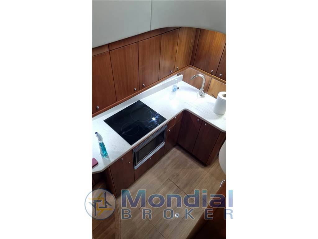 Sunseeker Predator 52