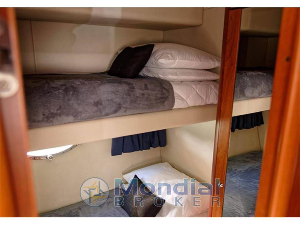 Sunseeker Predator 62