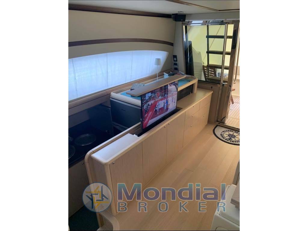 Ferretti yachts 500 elite