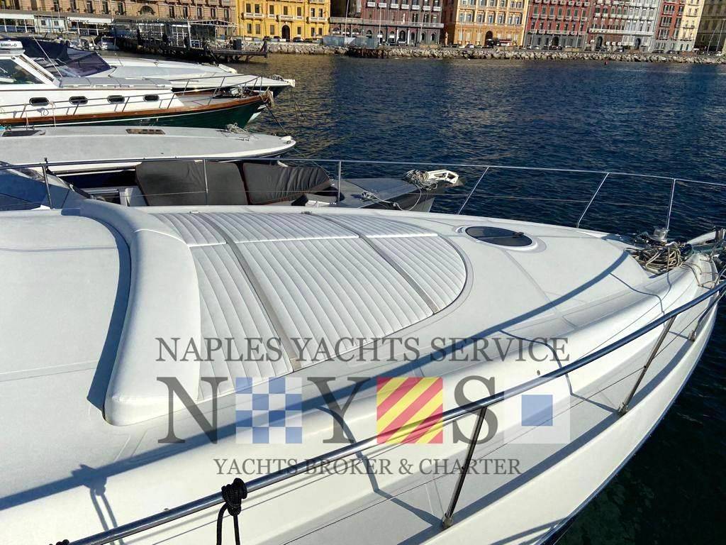 Pershing 43