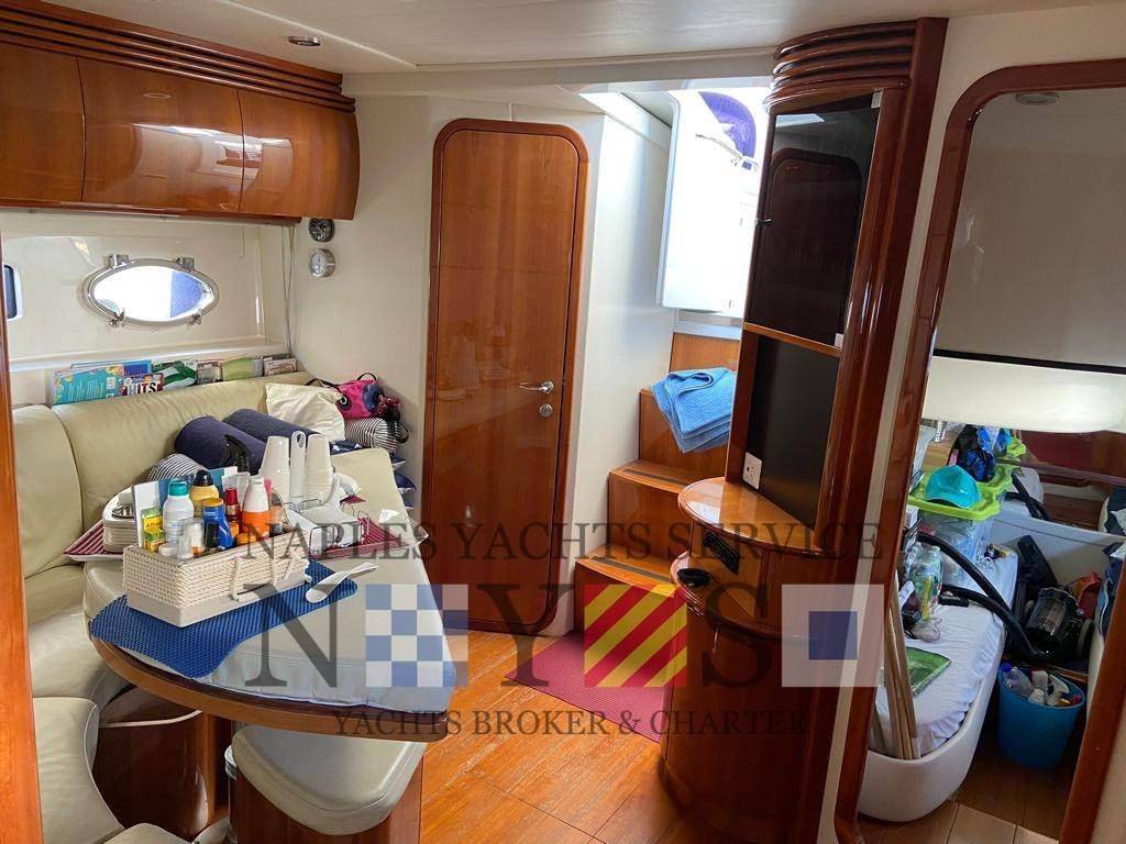Pershing 43