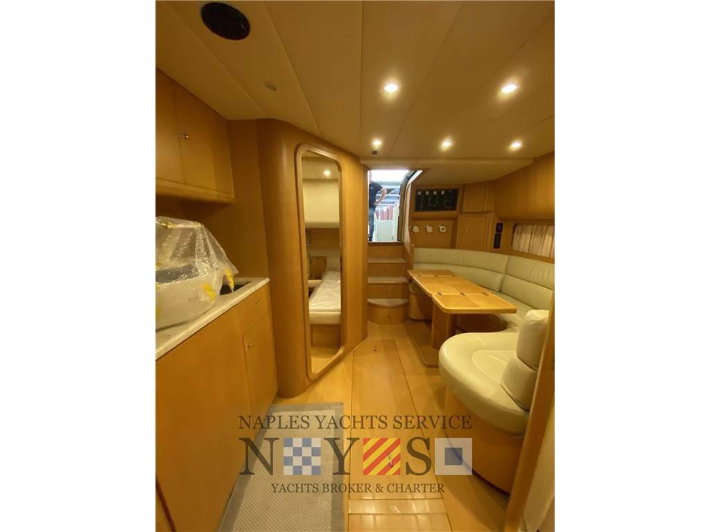 Uniesse 42' open