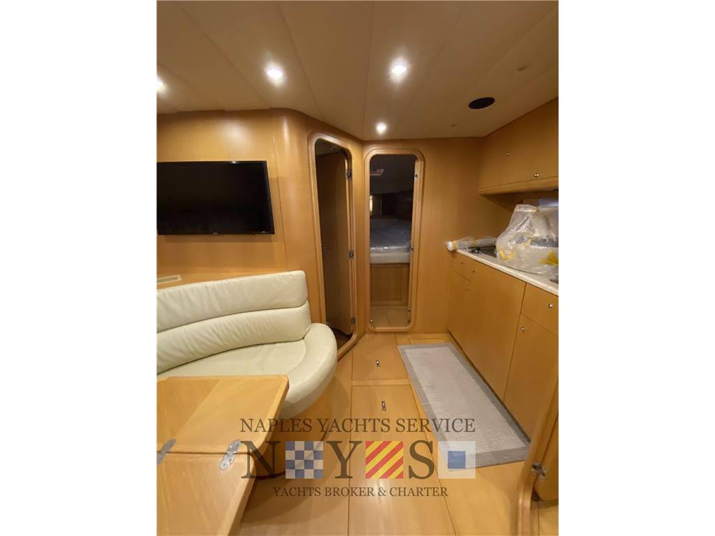 Uniesse 42' open