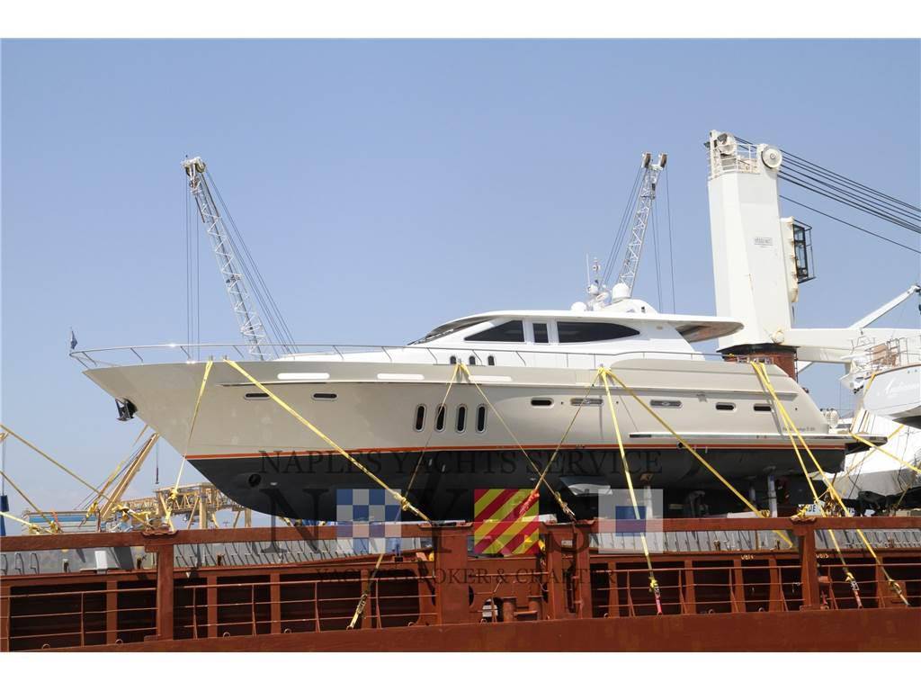 Pacific shipyard Prestige s205
