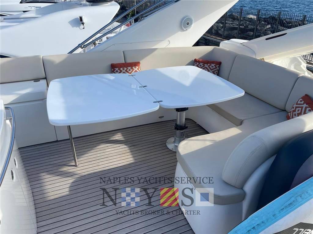 Princess yachts 67 fly