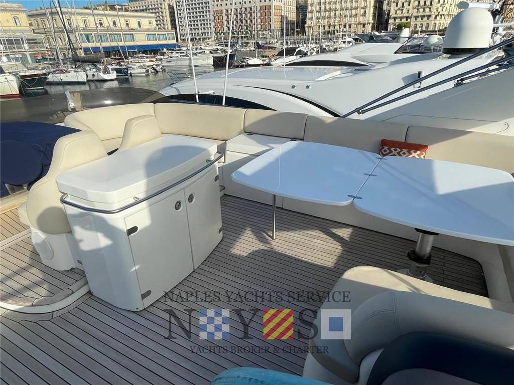 Princess yachts 67 fly