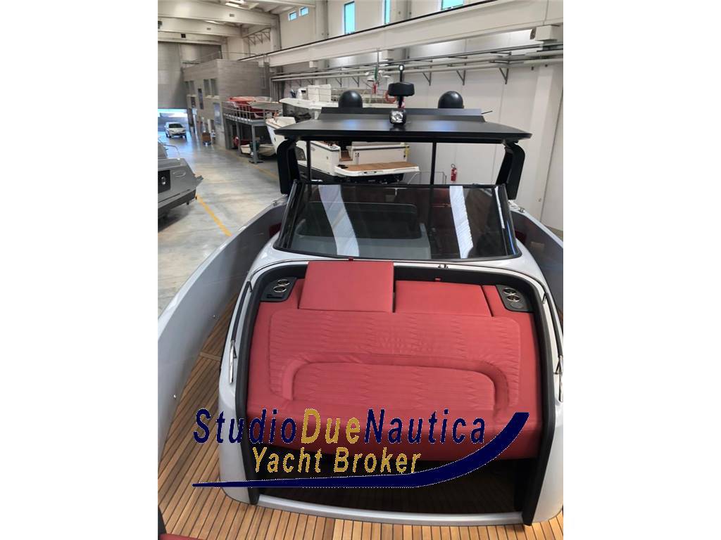 Cranchi 46 luxury tender