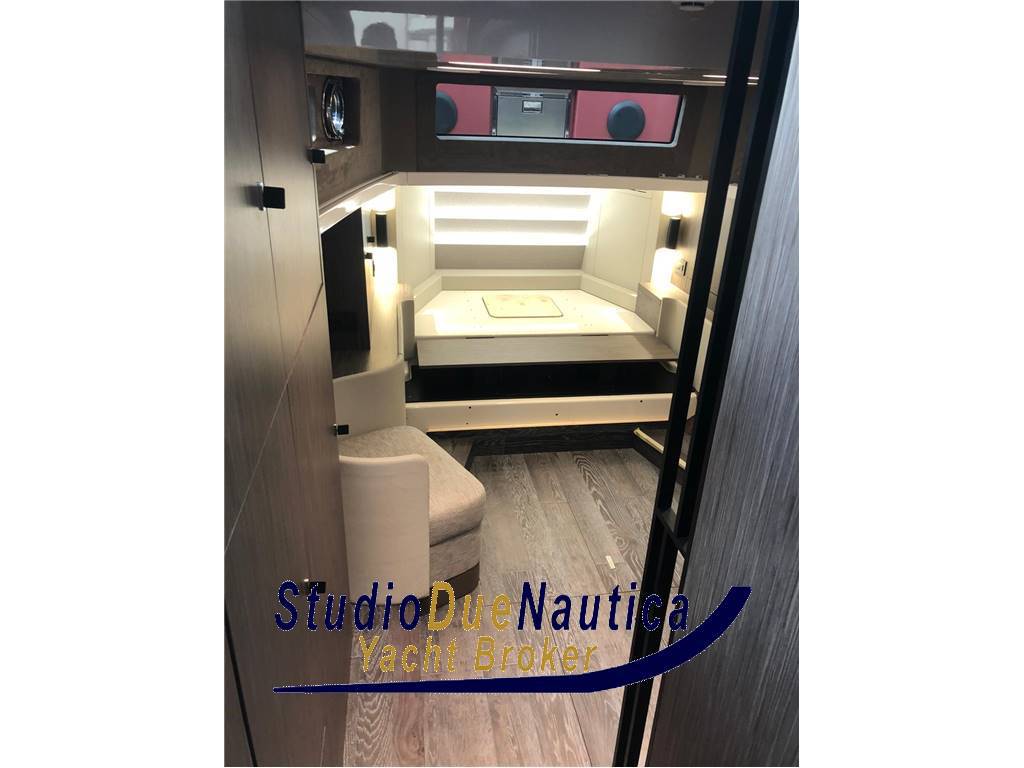Cranchi 46 luxury tender