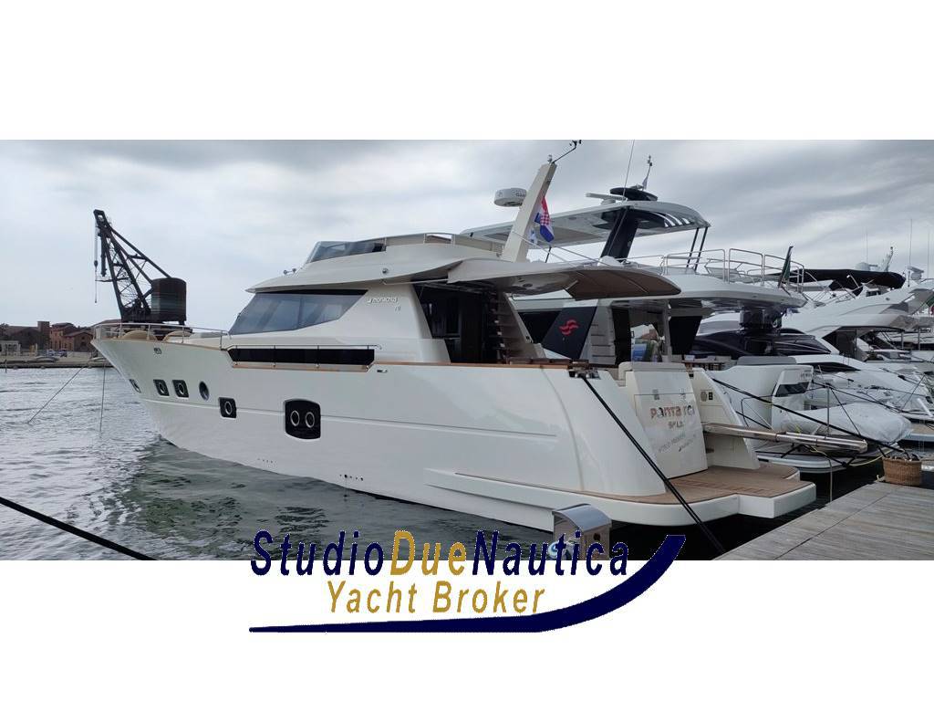 Monachus 70 fly lobster