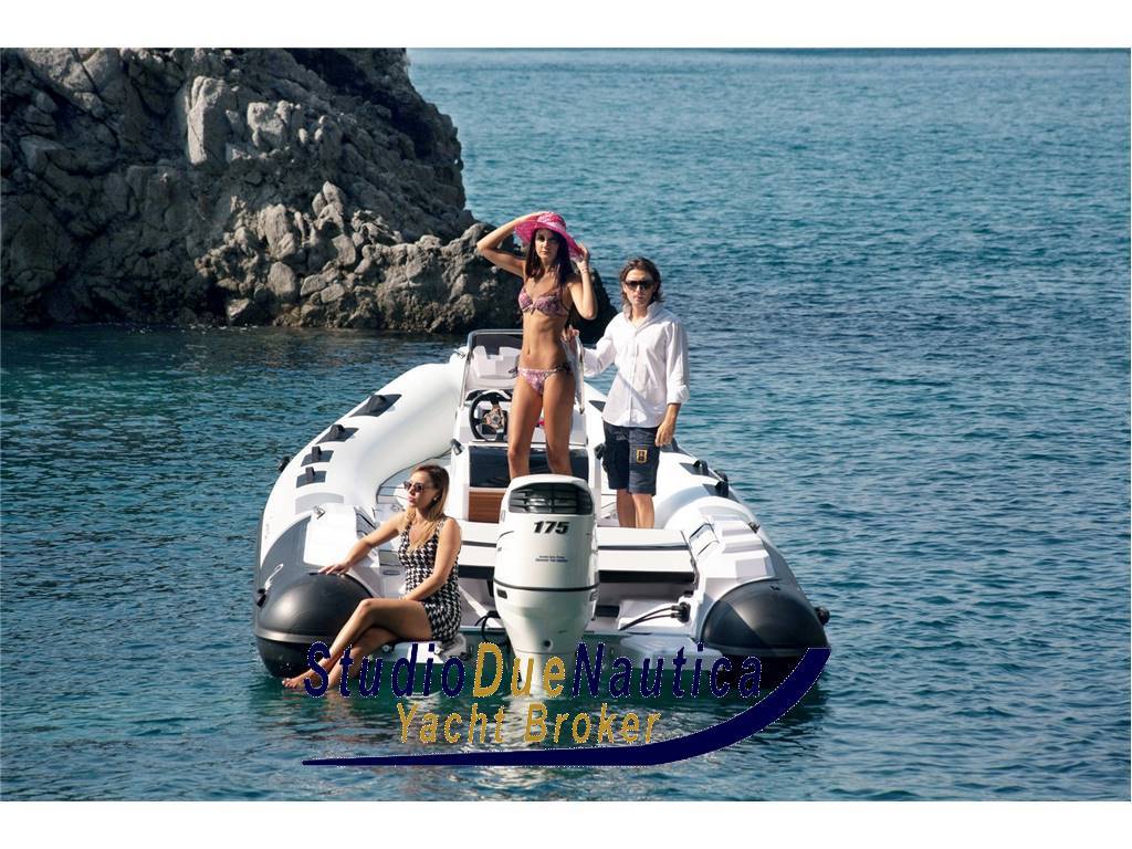 Ranieri international Cayman 23 s