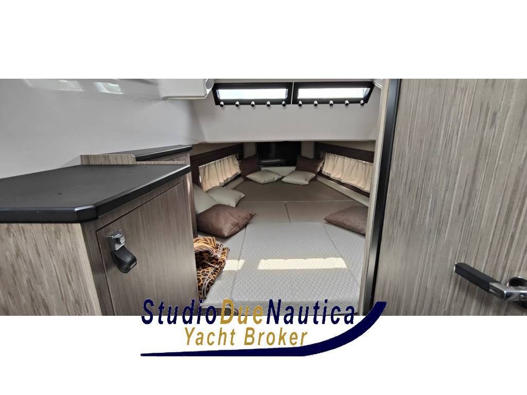 Ranieri international Cayman 45 cruiser