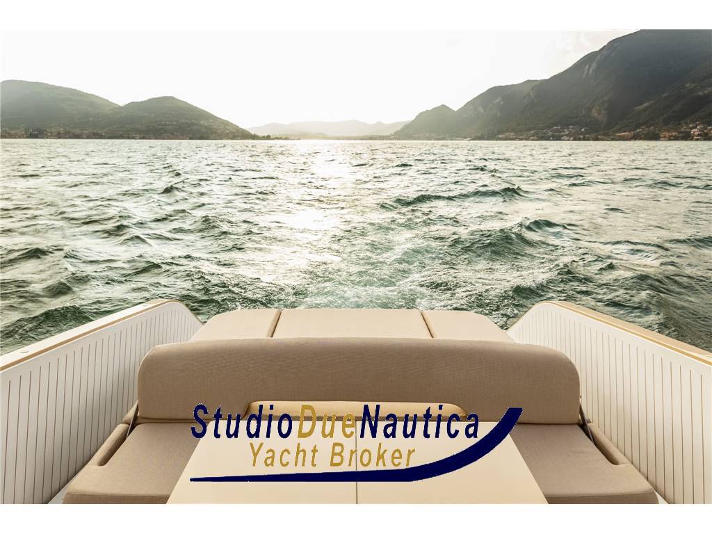 Bellini Astor 36