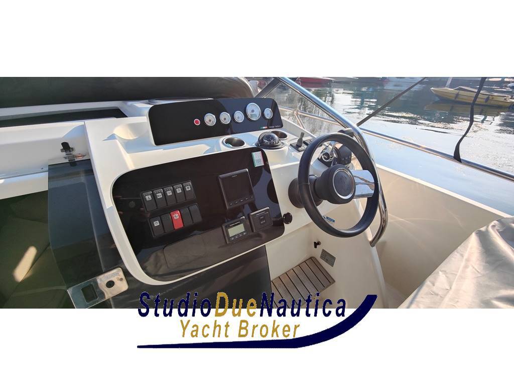 Cranchi E30 endurance
