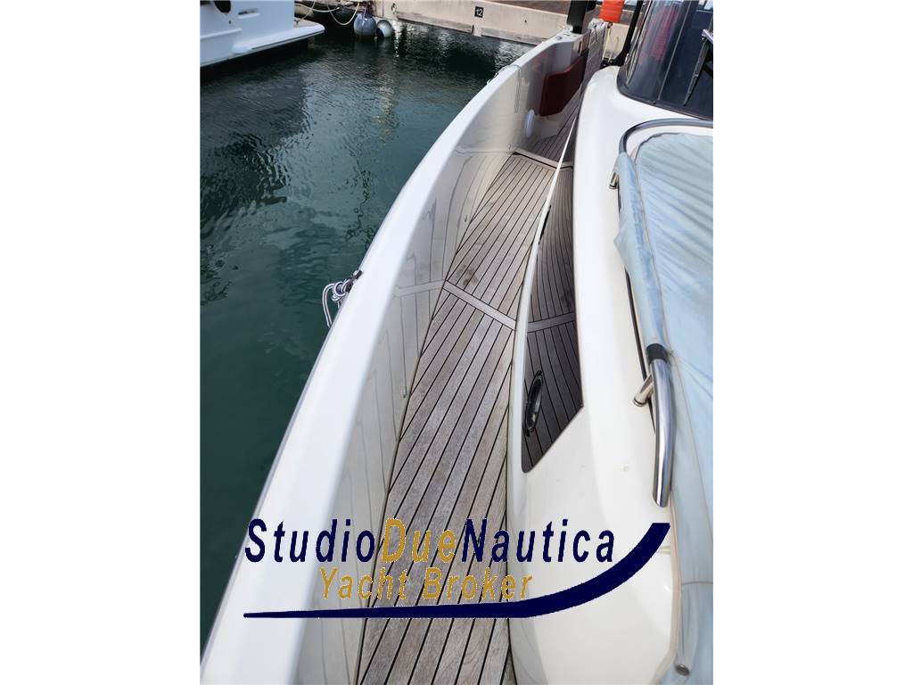 Cranchi A46 luxury tender