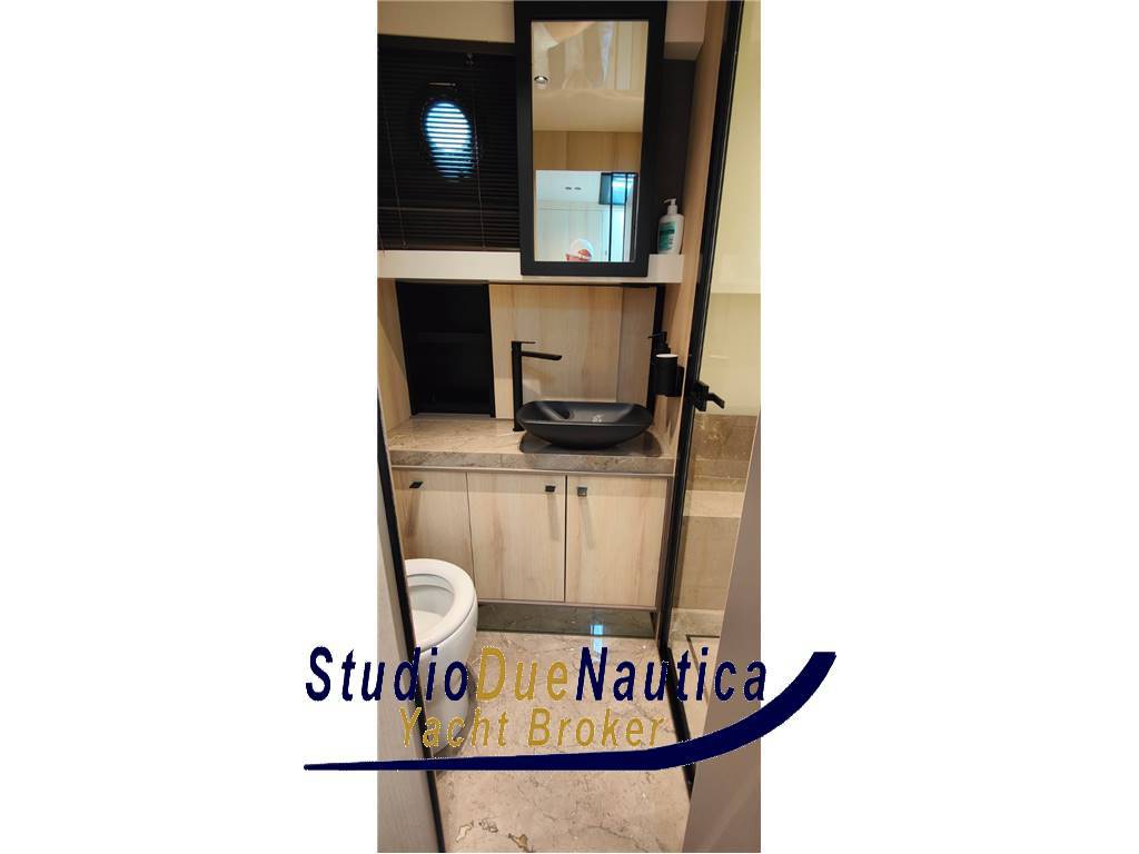 Cranchi A46 luxury tender