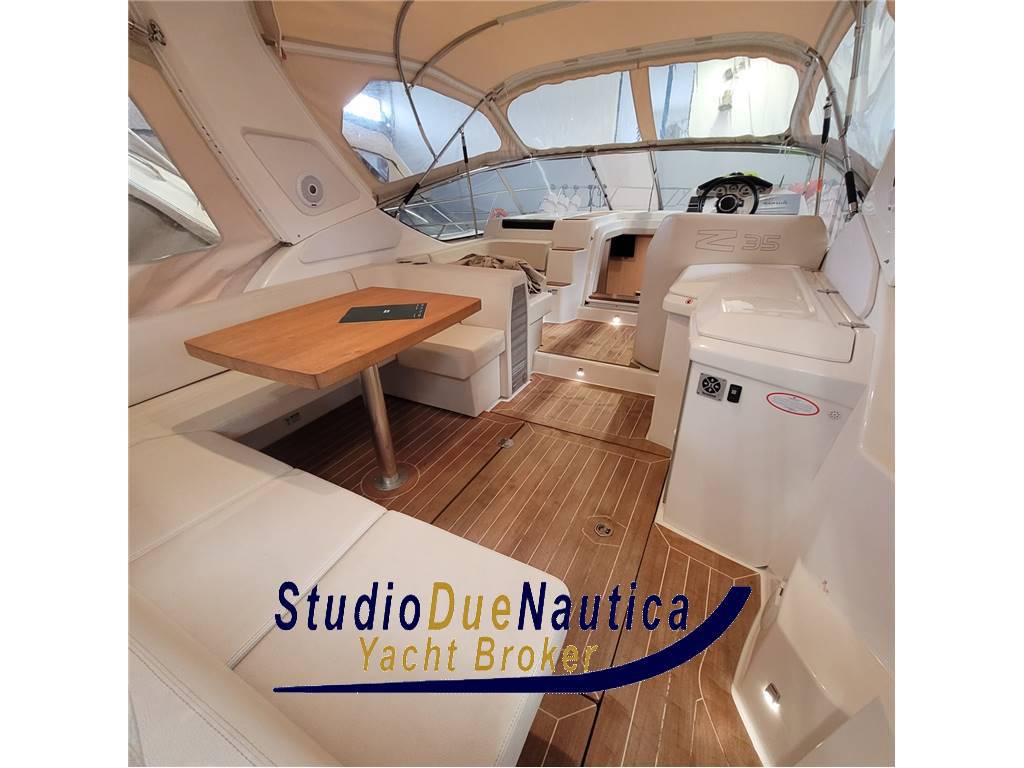 Cranchi Z35 natante