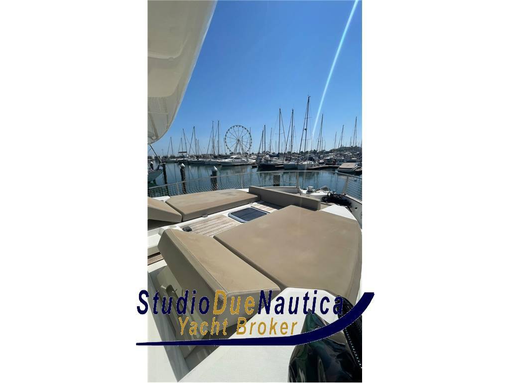 Cranchi Trawler 43 long distance