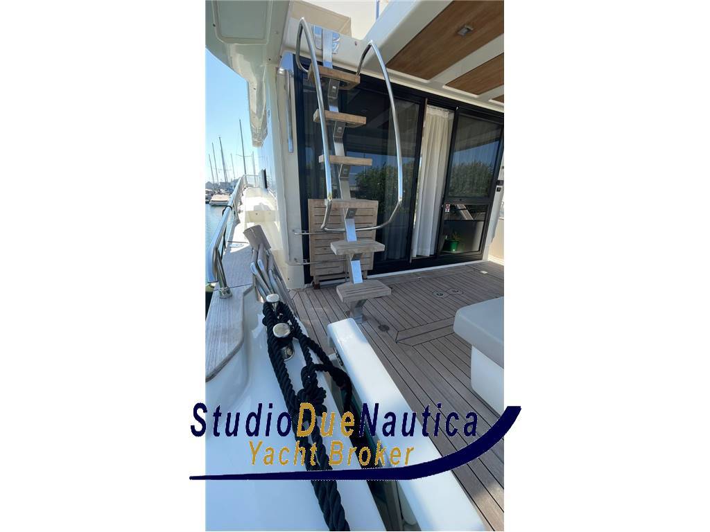 Cranchi Trawler 43 long distance