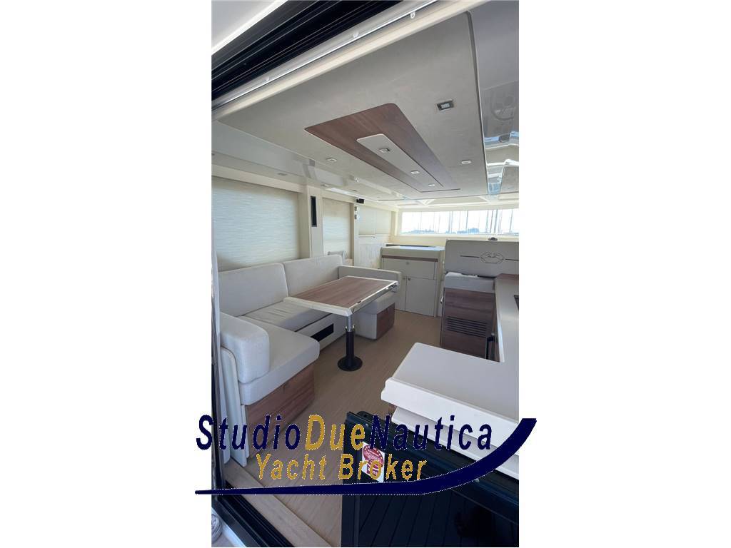 Cranchi Trawler 43 long distance