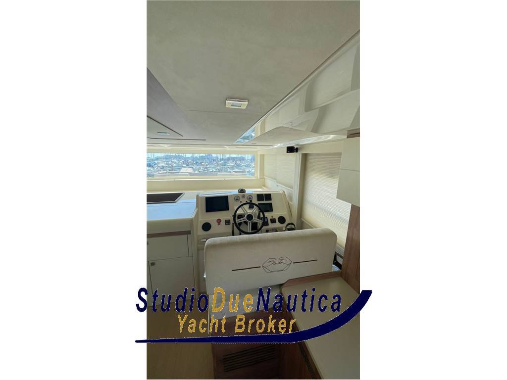 Cranchi Trawler 43 long distance