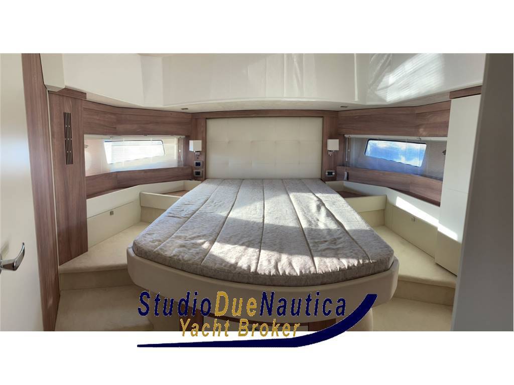 Cranchi Trawler 43 long distance