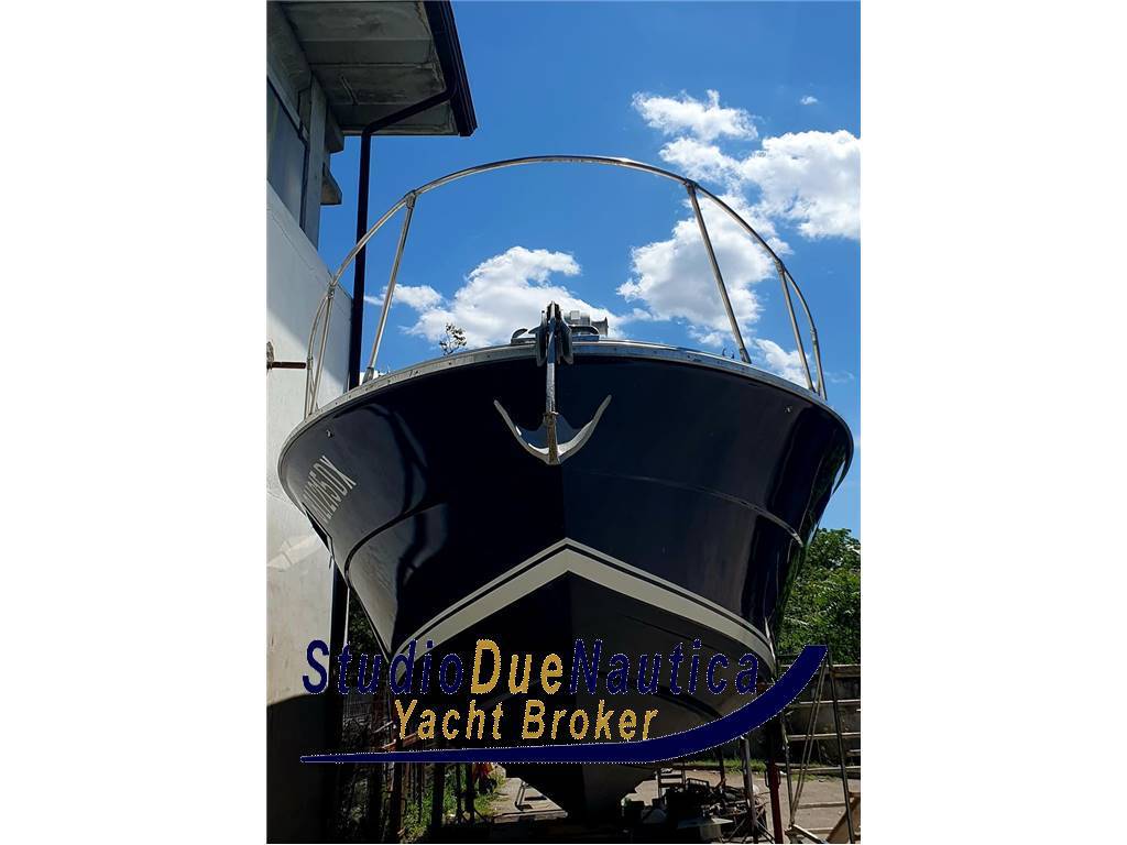 Magnum marine 35