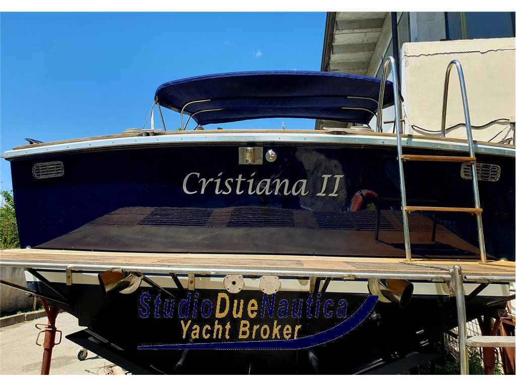 Magnum marine 35