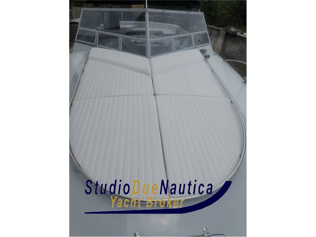 Magnum marine 35