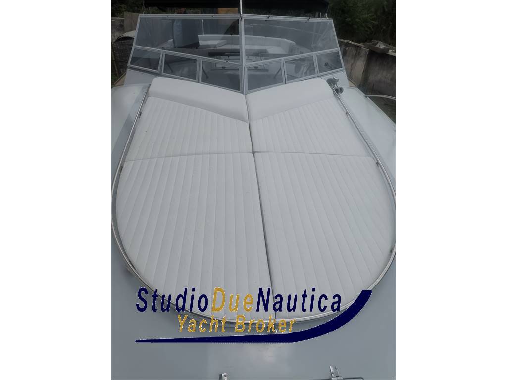 Magnum marine 35