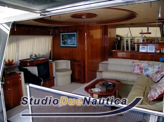 Ferretti 68 fly