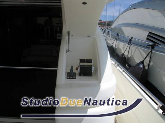 Ferretti 68 fly