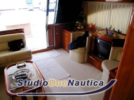 Ferretti 68 fly