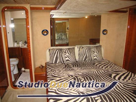Ferretti 68 fly