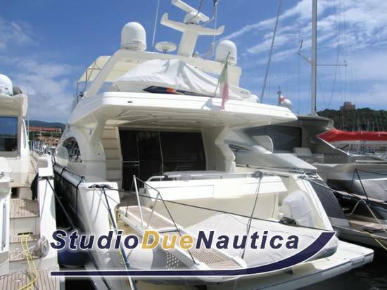 Ferretti 68 fly