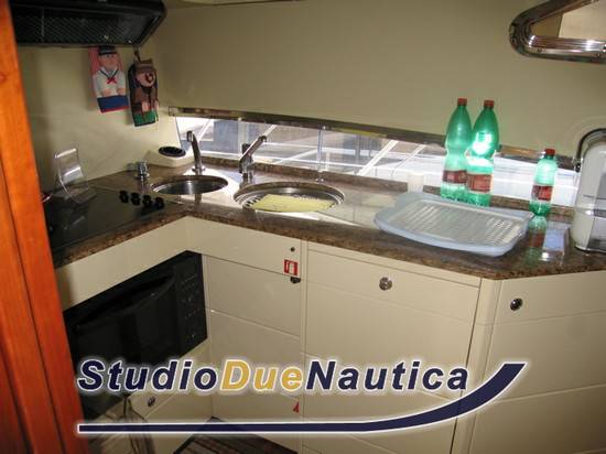 Ferretti 68 fly