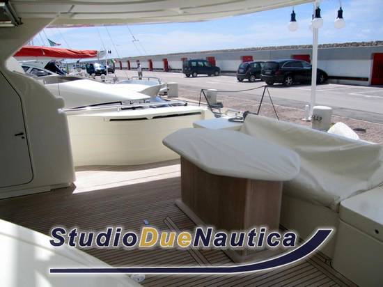 Ferretti 68 fly